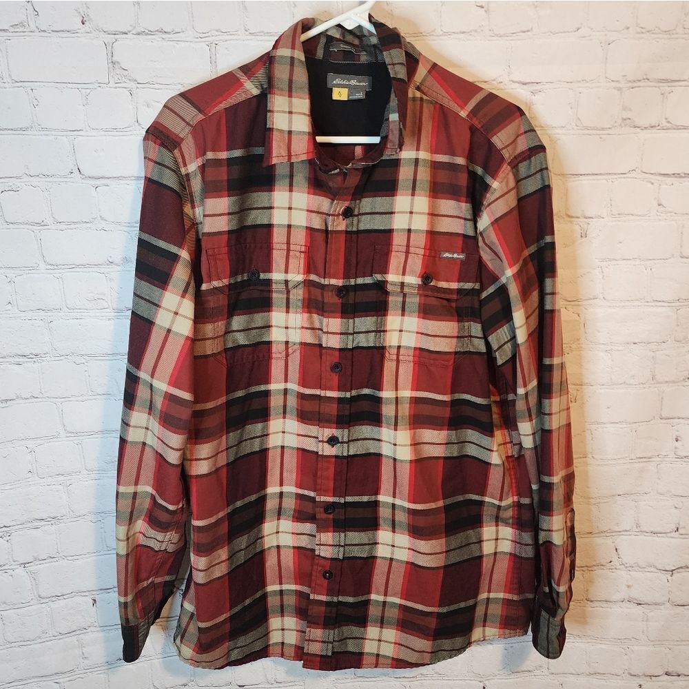 Men's Eddie Bauer "Classic Fit" longsleeve button-down shirt, size Large